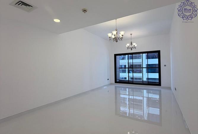 73848459 - Property Image 2