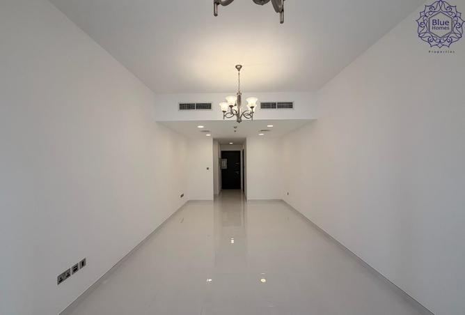 73848459 - Property Image 3