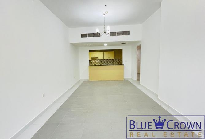 Huge Size |Prime location |2BR+Maid Room Near Exit photo 2