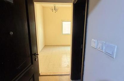 Apartment - Studio - 1 Bathroom for rent in Muweileh Community - Muwaileh Commercial - Sharjah