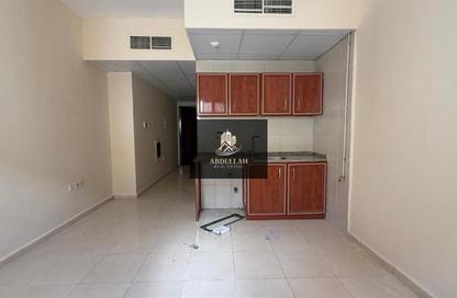 Apartment - Studio - 1 Bathroom for rent in Muwaileh 29 Building - Muwaileh - Sharjah