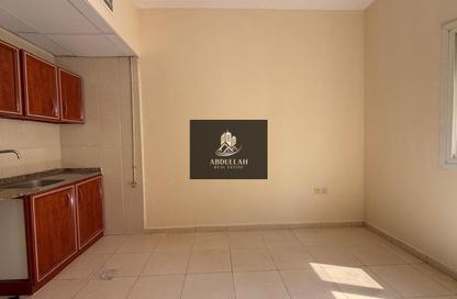 Apartment - Studio - 1 Bathroom for rent in Muwaileh 29 Building - Muwaileh - Sharjah