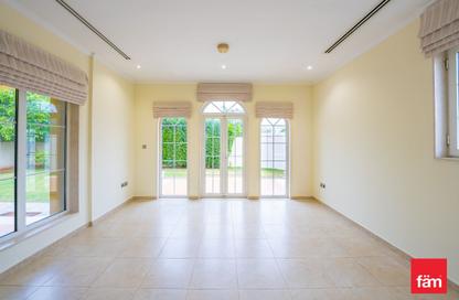 Villa - 3 Bedrooms - 4 Bathrooms for sale in District 5 - Jumeirah Park - Dubai