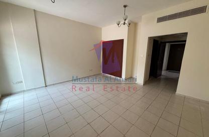 Apartment - Studio - 1 for rent in Building T07 - Spain Cluster - International City - Dubai