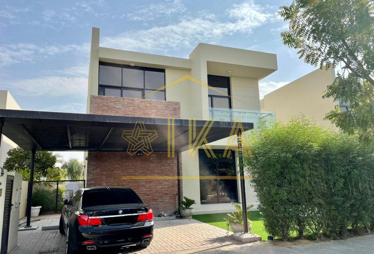 Luxury | Spacious Standalone Villa | Maid's Room photo 4