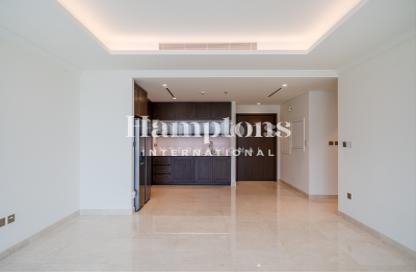 Apartment - 2 - 3 for rent in Palace Beach Residence Tower 1 - Palace Beach Residence - Emaar Beachfront - Dubai Harbour - Dubai