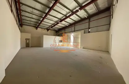 مستودع - استوديو - 1 حمام للايجار في المنطقة الصناعية رقم 12 - المنطقة الصناعية بالشارقة - الشارقة مستودع - استوديو - 1 حمام للايجار في المنطقة الصناعية رقم 12 - المنطقة الصناعية بالشارقة - الشارقة
