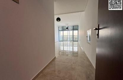 Apartment - 2 Bedrooms - 2 Bathrooms for rent in Gate Tower 1 - Musheiref - Ajman