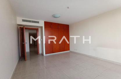 Apartment - 4 Bedrooms - 4 Bathrooms for rent in Silver Sands 2 - Al Mankhool - Bur Dubai - Dubai