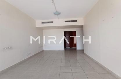 Apartment - 4 Bedrooms - 4 Bathrooms for rent in Silver Sands 2 - Al Mankhool - Bur Dubai - Dubai