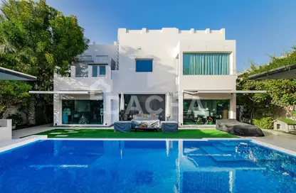 Villa - 4 Bedrooms - 5 Bathrooms for rent in Meadows 7 - Meadows - Dubai