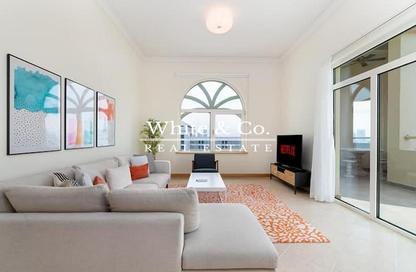 Apartment - 3 Bedrooms - 4 Bathrooms for rent in Al Basri - Shoreline Apartments - Palm Jumeirah - Dubai
