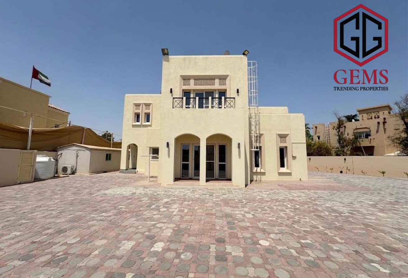 MODERN SPACIOUS | STUNNING | MAID ROOM | GARDEN