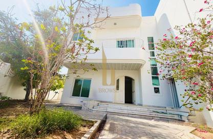 Villa - 4 - 4 for rent in Umm Suqeim 1 Villas - Umm Suqeim 1 - Umm Suqeim - Dubai