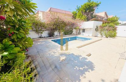 Villa - 4 - 4 for rent in Umm Suqeim 1 Villas - Umm Suqeim 1 - Umm Suqeim - Dubai