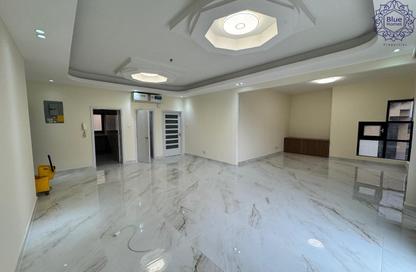 Apartment - 2 Bedrooms - 2 Bathrooms for rent in Snooker Point Building - Oud Metha - Bur Dubai - Dubai