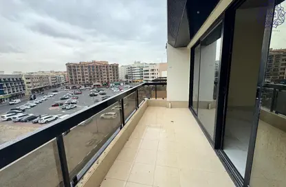 Apartment - 2 Bedrooms - 2 Bathrooms for rent in Snooker Point Building - Oud Metha - Bur Dubai - Dubai