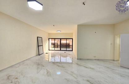 Apartment - 2 Bedrooms - 2 Bathrooms for rent in Snooker Point Building - Oud Metha - Bur Dubai - Dubai