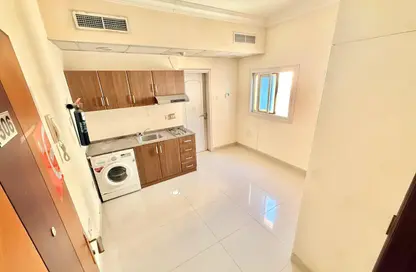Apartment - Studio - 1 Bathroom for rent in Fire Station Road - Muwaileh - Sharjah