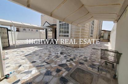 Villa - 5 - 5 for rent in Al Mirgab - Al Heerah - Sharjah Villa - 5 - 5 for rent in Al Mirgab - Al Heerah - Sharjah