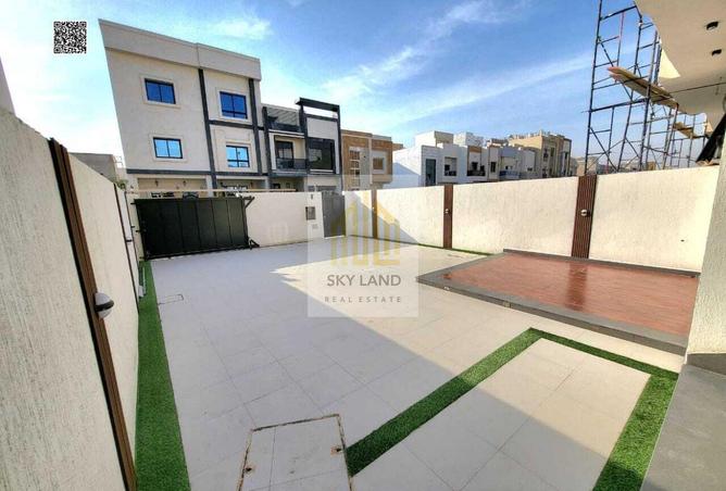 70300842 - صورة العقار 2