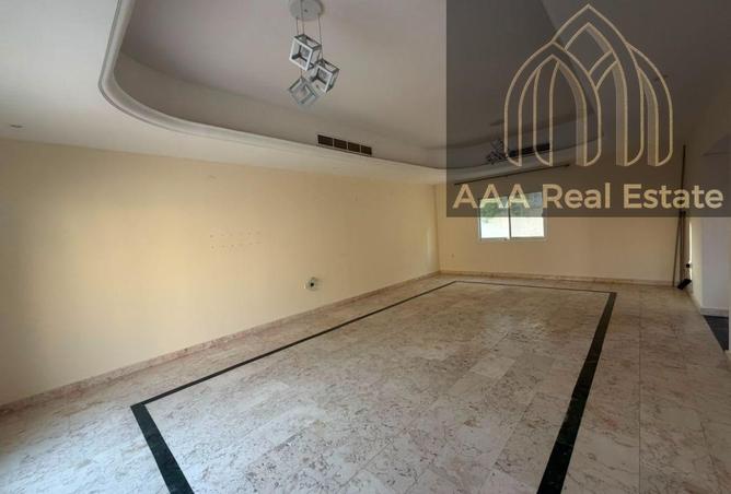 108602060 - Property Image 3