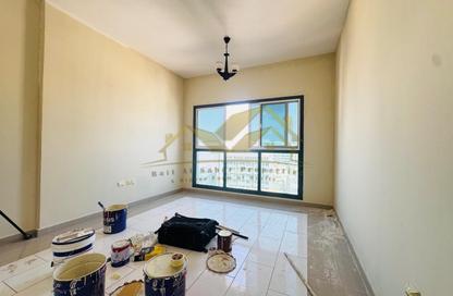 Apartment - 1 Bedroom - 2 Bathrooms for rent in Rola Road - Al Raffa - Bur Dubai - Dubai