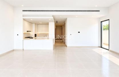 Townhouse - 4 - 5 for rent in Opal Gardens - District 11 - Mohammed Bin Rashid City - Dubai