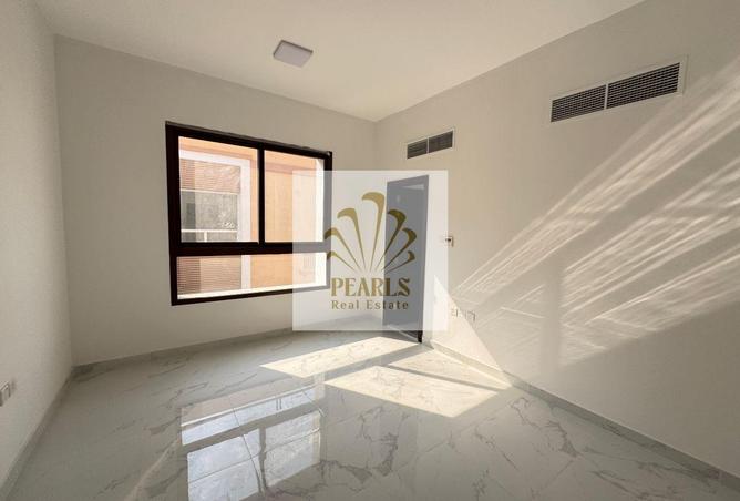 135183037 - Property Image 3