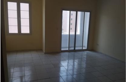 Apartment - Studio - 1 Bathroom for rent in Building Y09 - England Cluster - International City - Dubai