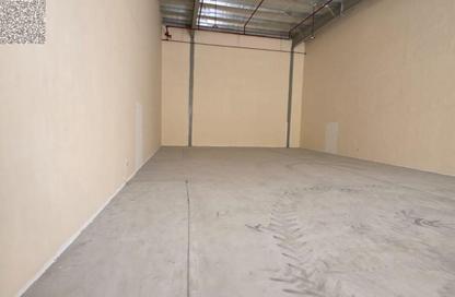 Warehouse - Studio - 1 for rent in Ali Mousa Building - Al Sajaa Industrial - Al Sajaa - Sharjah