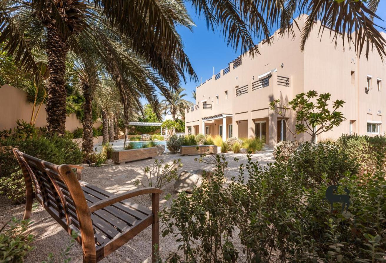 BUA 7500 sqft | Fully Renovated | Huge Plot photo 4
