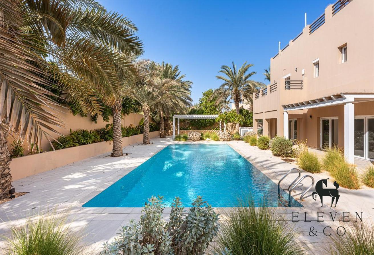 BUA 7500 sqft | Fully Renovated | Huge Plot photo 2