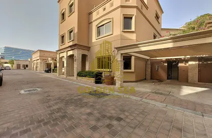 فيلا - 4 غرف نوم - 6 حمامات للايجار في ربدان - أبوظبي