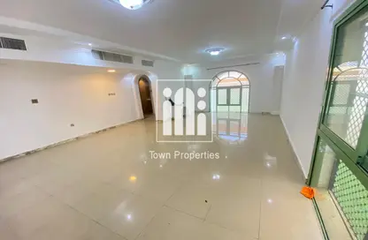 Villa - 3 Bedrooms - 4 Bathrooms for rent in Muroor Area - Abu Dhabi