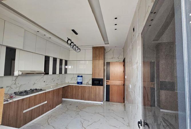 81526124 - Property Image 3