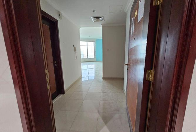 70303017 - Property Image 3