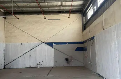 Warehouse - Studio - 1 Bathroom for rent in Mussafah - Abu Dhabi
