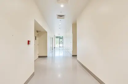 محل - استوديو - 1 حمام للايجار في مدينة زايد (مدينة خليفة ج) - مدينة خليفة - أبوظبي