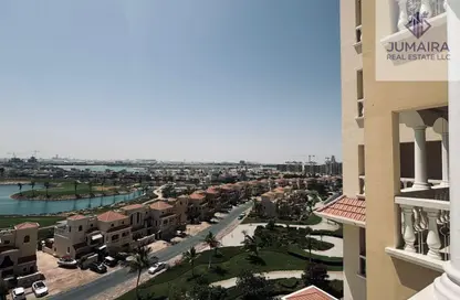 شقة - 2 غرف نوم - 3 حمامات للايجار في رويال بريز 3 - رويال بريز - قرية الحمرا - رأس الخيمة