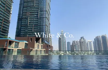 Apartment - 1 Bedroom - 2 Bathrooms for sale in Damac Heights - Dubai Marina - Dubai