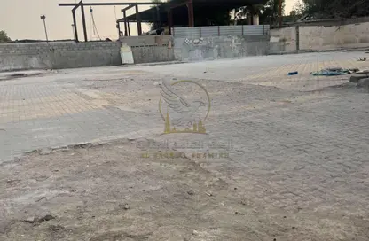 أرض - استوديو للايجار في مبني علي موسى - الصجعة الصناعية - الصجعة - الشارقة
