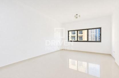 Apartment - Studio - 1 for rent in Elegance House - Barsha Heights (Tecom) - Dubai