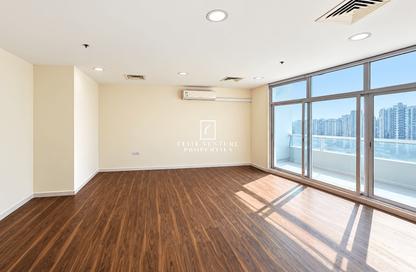 Penthouse - 3 - 3 for rent in Champions Tower 1 - Champions Towers - Dubai Sports City - Dubai
