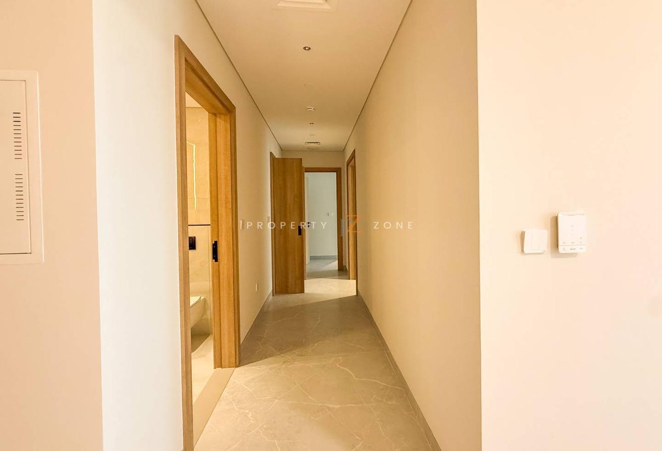 2BR + Golf Views | Large Layout | Vacant photo 5