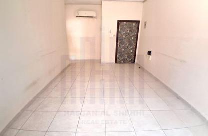 Apartment - 1 - 1 for rent in Fire Station Road - Muwaileh - Sharjah