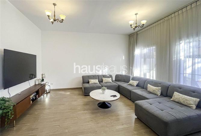 104257786 - Property Main Image