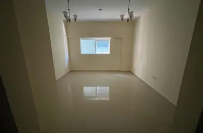 شقة - غرفة نوم - 1 حمام للايجار في المحطة - القاسمية - الشارقة