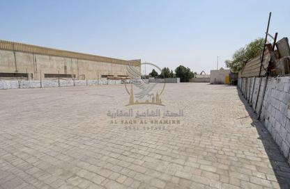 أرض - استوديو للايجار في المنطقة الصناعية رقم 10 - المنطقة الصناعية بالشارقة - الشارقة