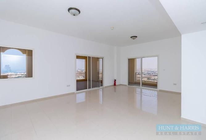 53164038 - صورة العقار 2